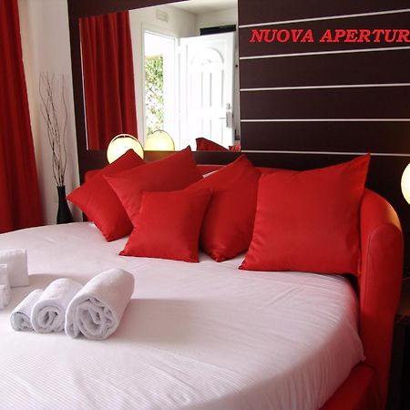 Hotel Paradise Airport Forlì Buitenkant foto