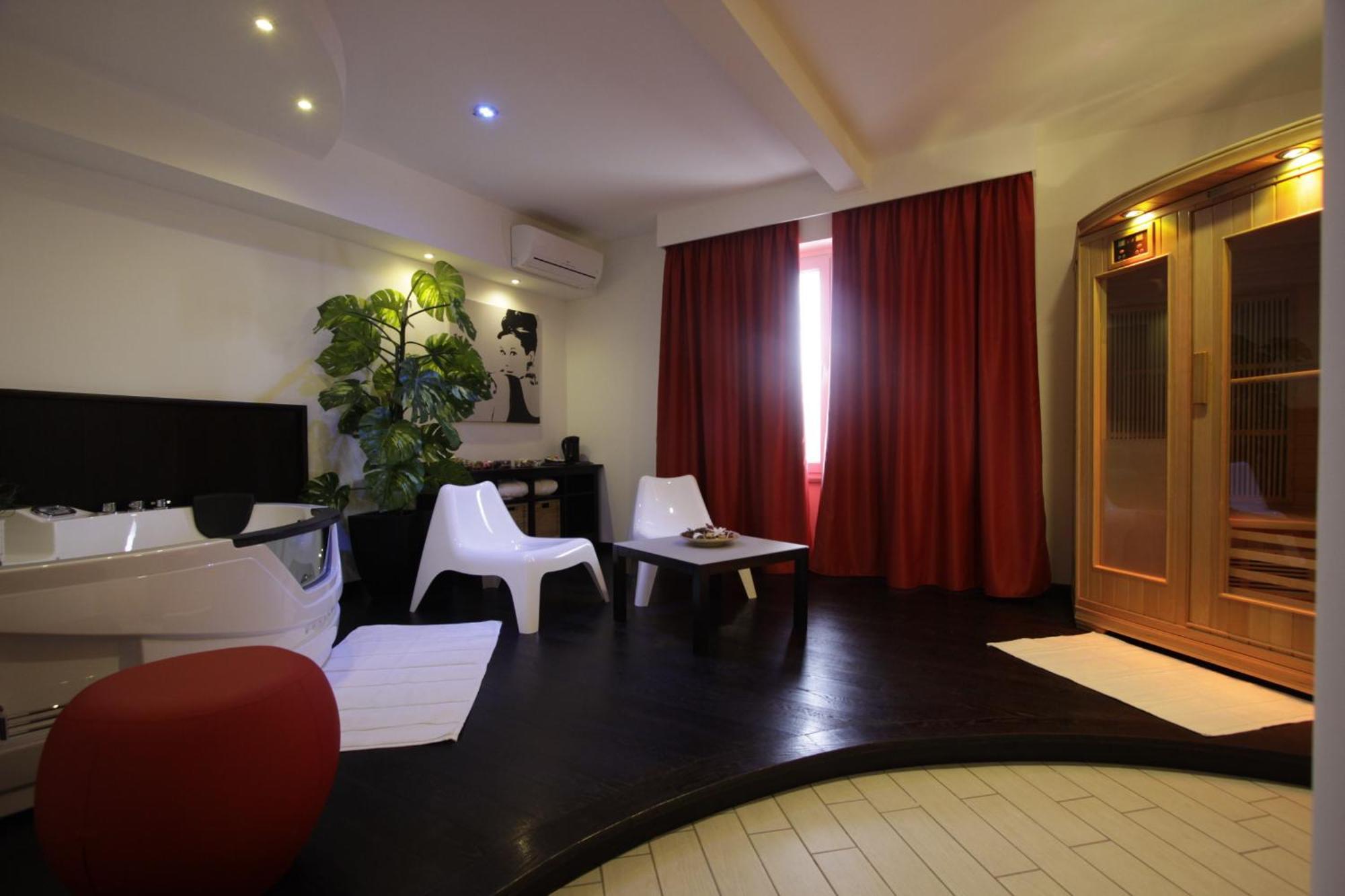Hotel Paradise Airport Forlì Buitenkant foto