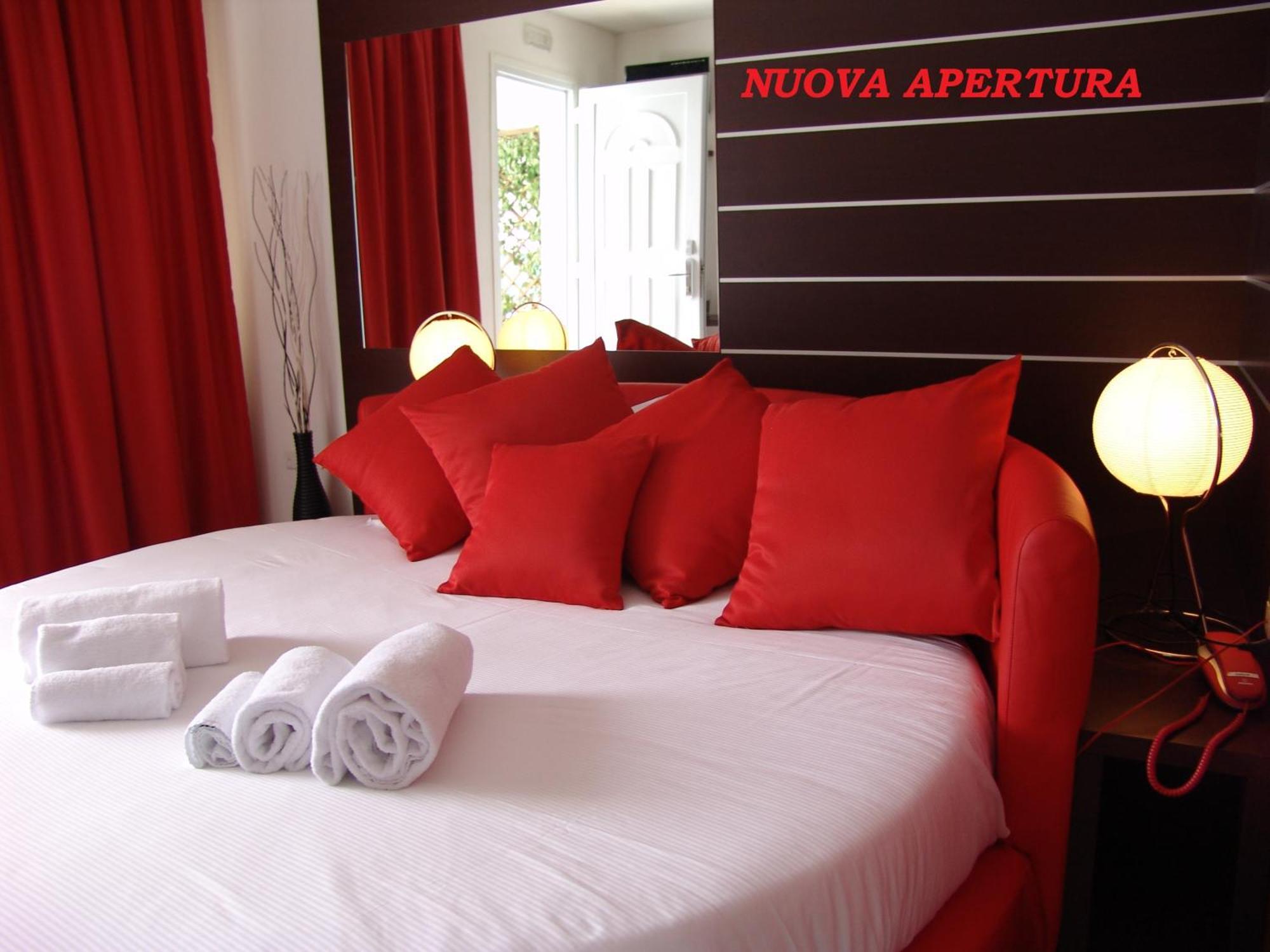 Hotel Paradise Airport Forlì Buitenkant foto
