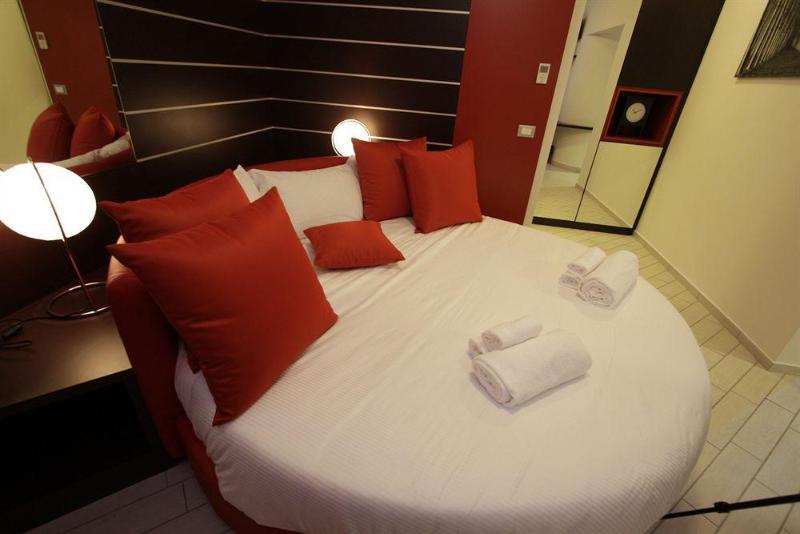 Hotel Paradise Airport Forlì Buitenkant foto